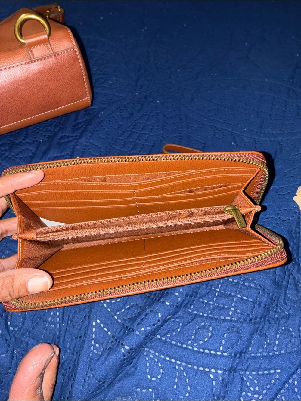 Fossil Cognac Leather Tote with Matching Wallet - Picture 4 of 4